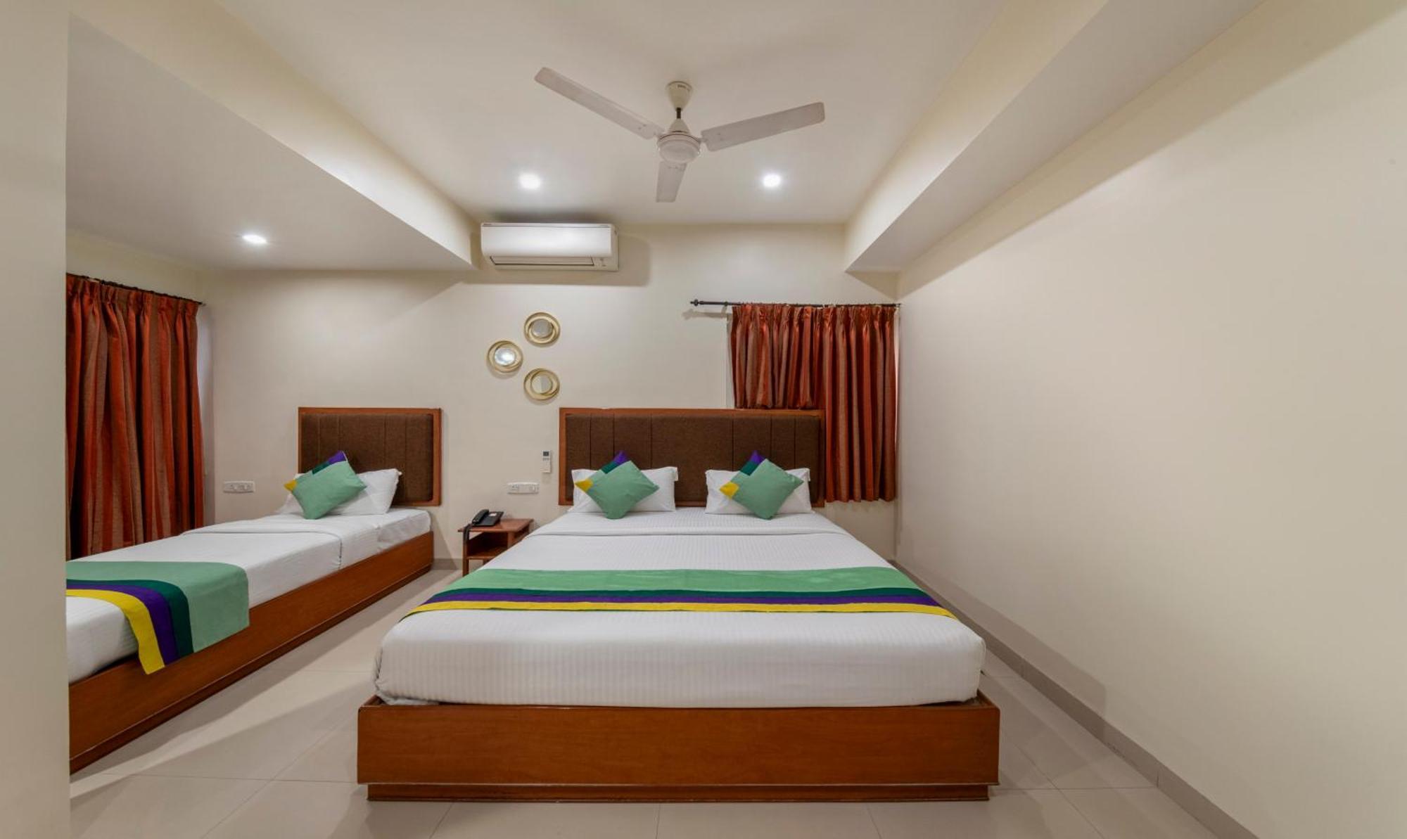 Treebo Sam Residency Hotell Coimbatore Exteriör bild