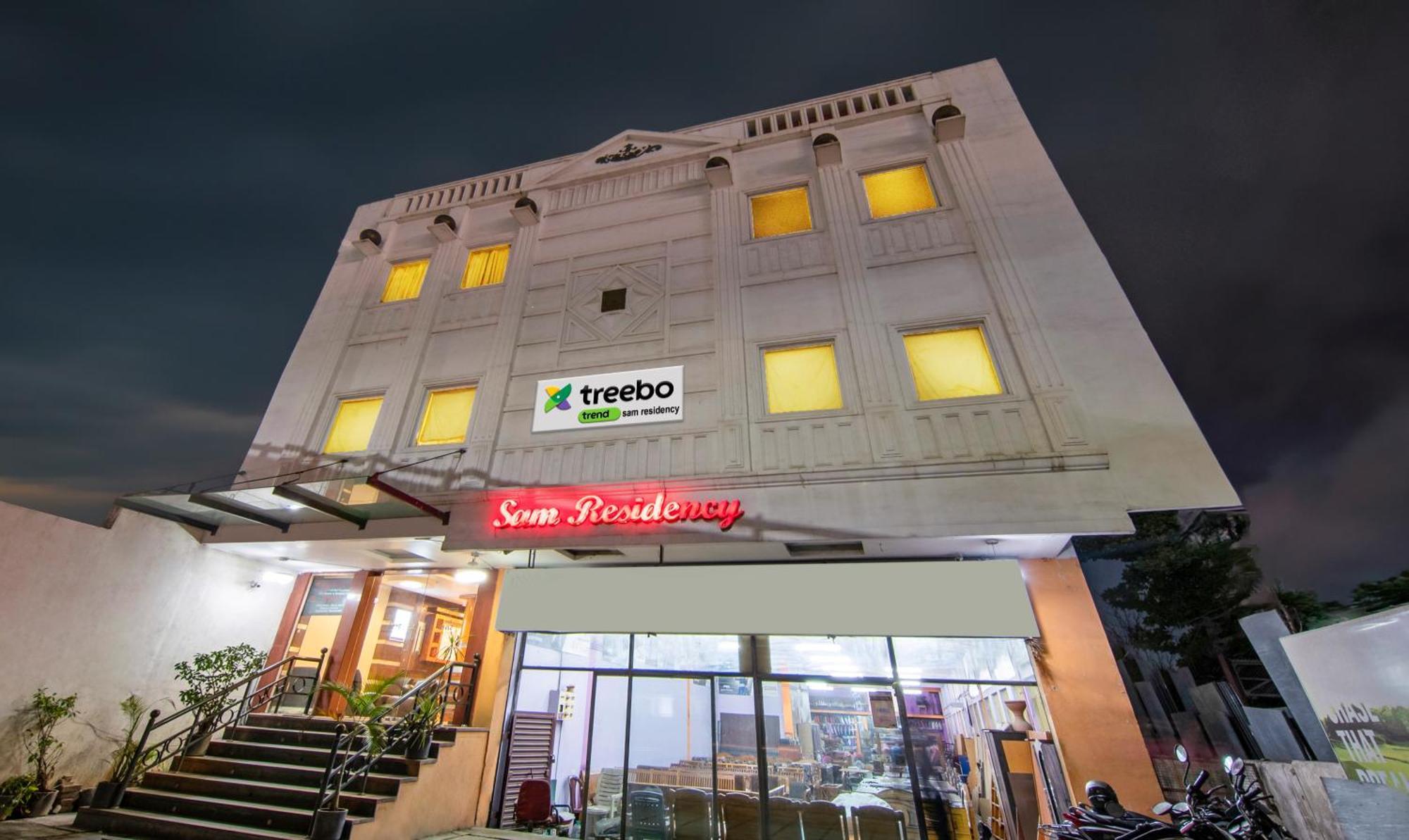 Treebo Sam Residency Hotell Coimbatore Exteriör bild