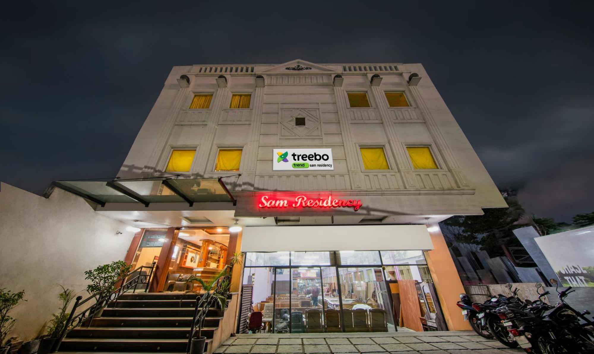 Treebo Sam Residency Hotell Coimbatore Exteriör bild